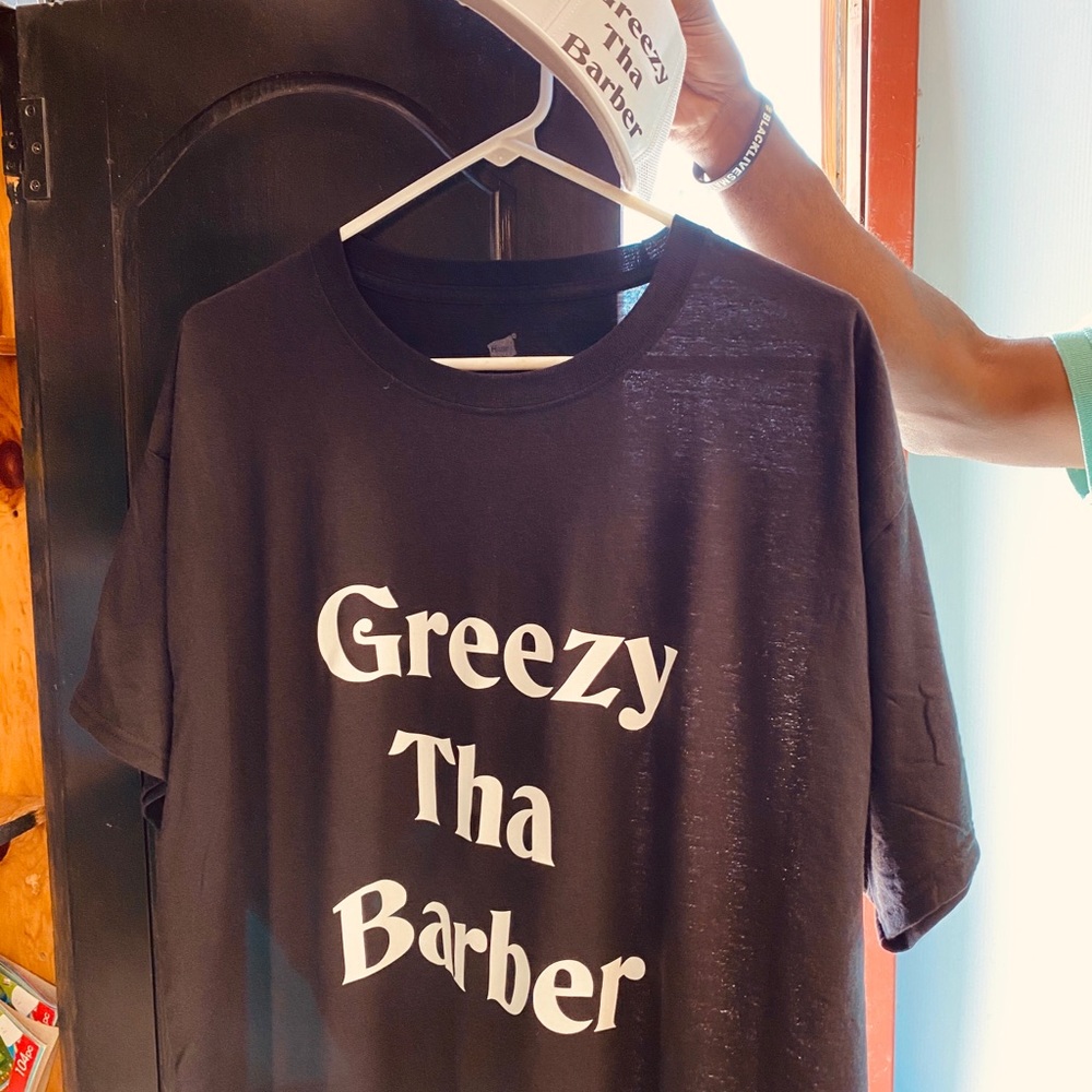 Shirts - Picture 4 of 10